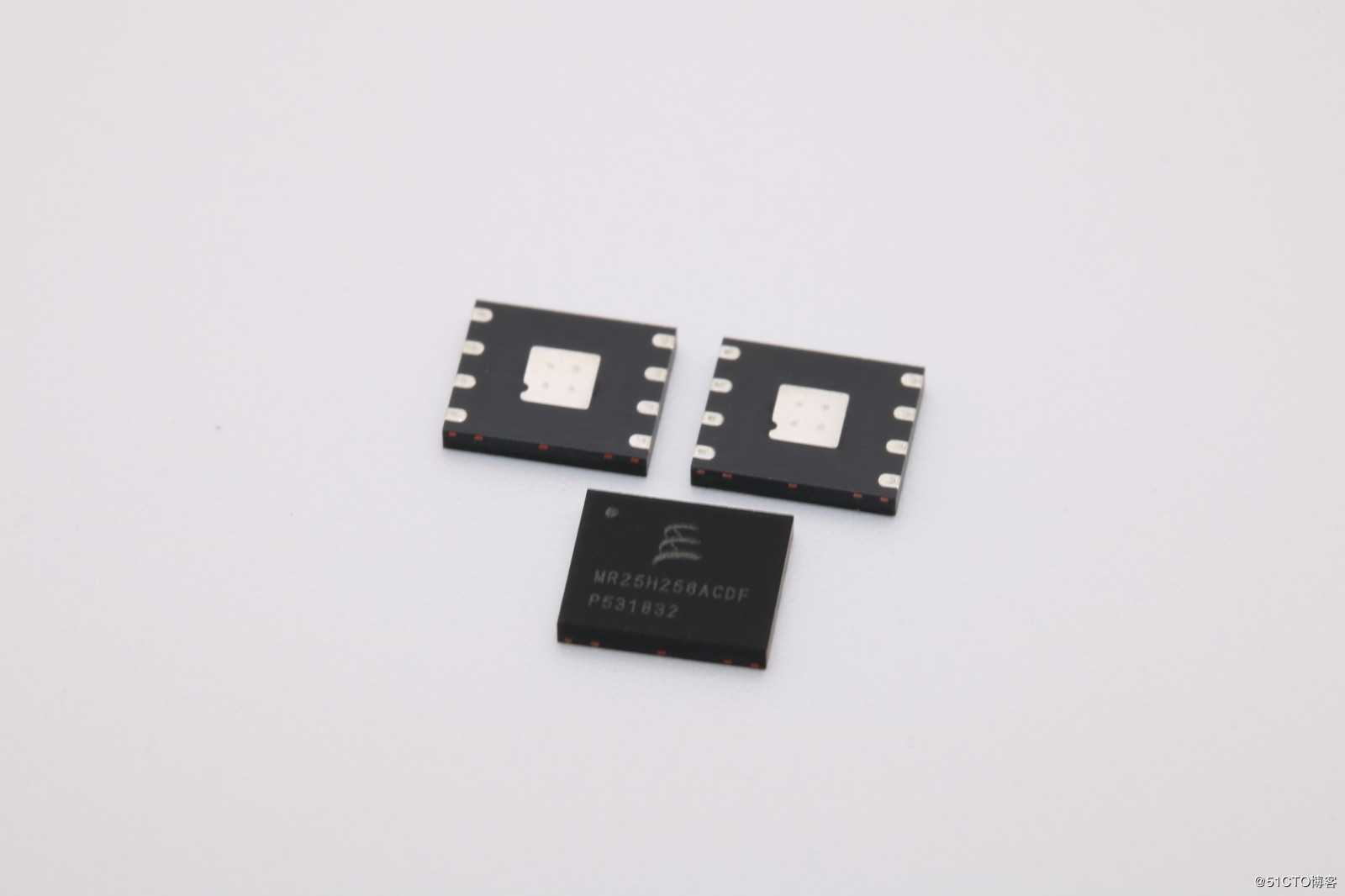 Everspin MRAM串行SPI MR25H256ACDF